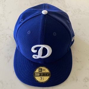 LA Dodgers baseball hat signed Manny Mota New Era 59 Fifty size 7 3/4. NWT
